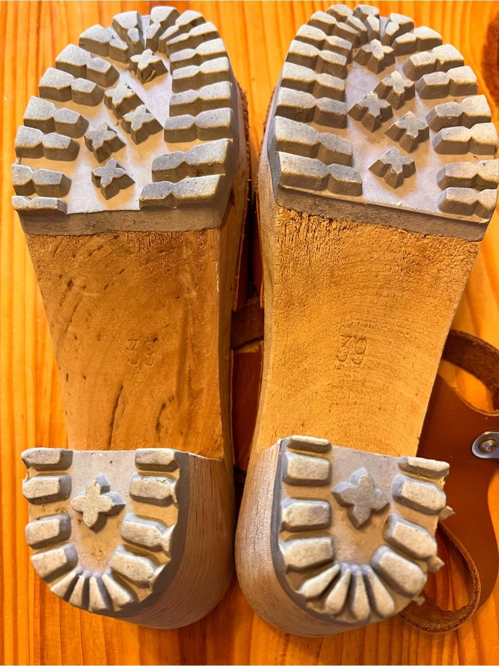 MIA Brown Leather Slingback Clogs - Picture 7 of 11